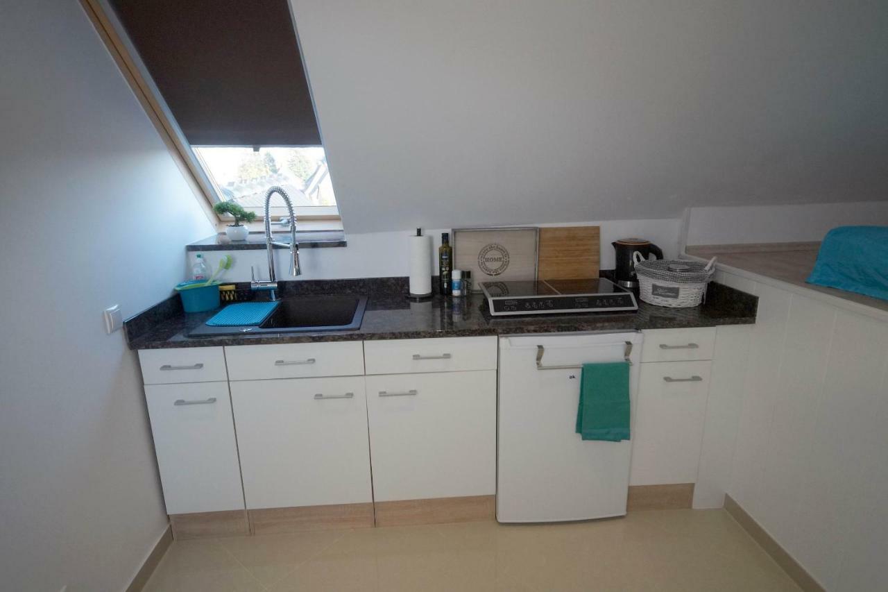 Pension / Zimmervermietung Wasbek Buitenkant foto